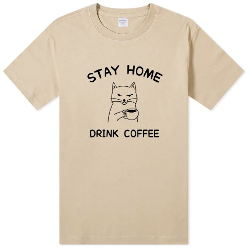 hipster STAY HOME DRINK COFFEE 中性短袖T恤 卡其色 待在家裡喝咖啡防疫