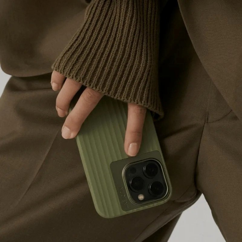 ซิลิคอน เคส/ซองมือถือ สีเขียว - [Limited time 12% off] NUDIENT | iPhone15~12 Silicone phone case-BOLD/olive green