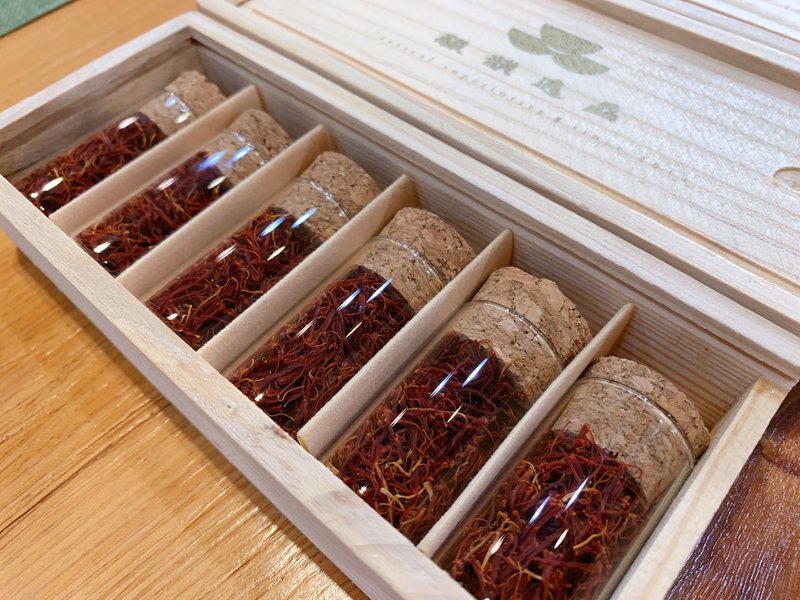 釅韻逸品【番紅花木質禮盒】 - 零食/點心 - 植物．花 紅色