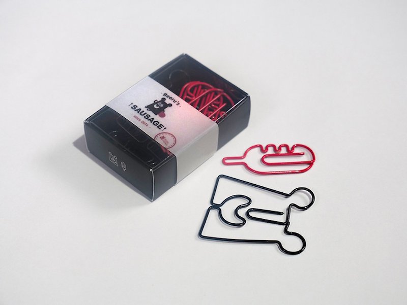 【Paperclip】Dark beer and sausage Taiwanese black bear Taiwanese peripheral stationery and office items - ที่คั่นหนังสือ - โลหะ สีดำ