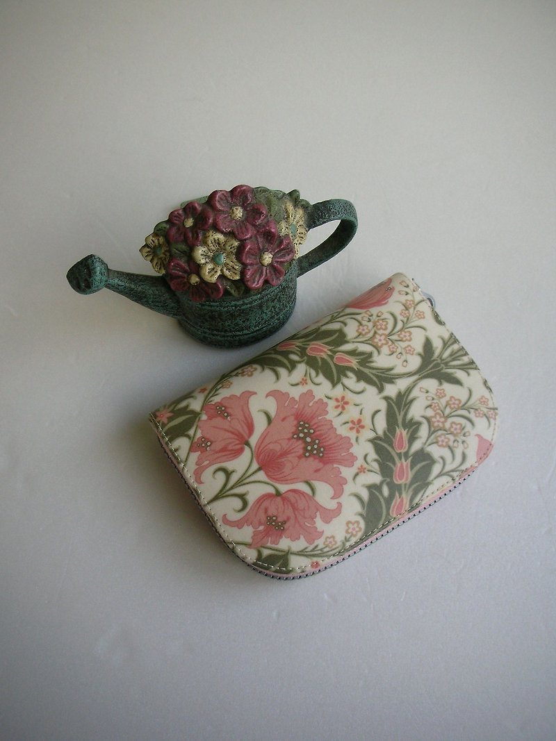 Japanese tarpaulin [Royal Flower]-short clip/wallet/coin purse/gift - Wallets - Waterproof Material Pink