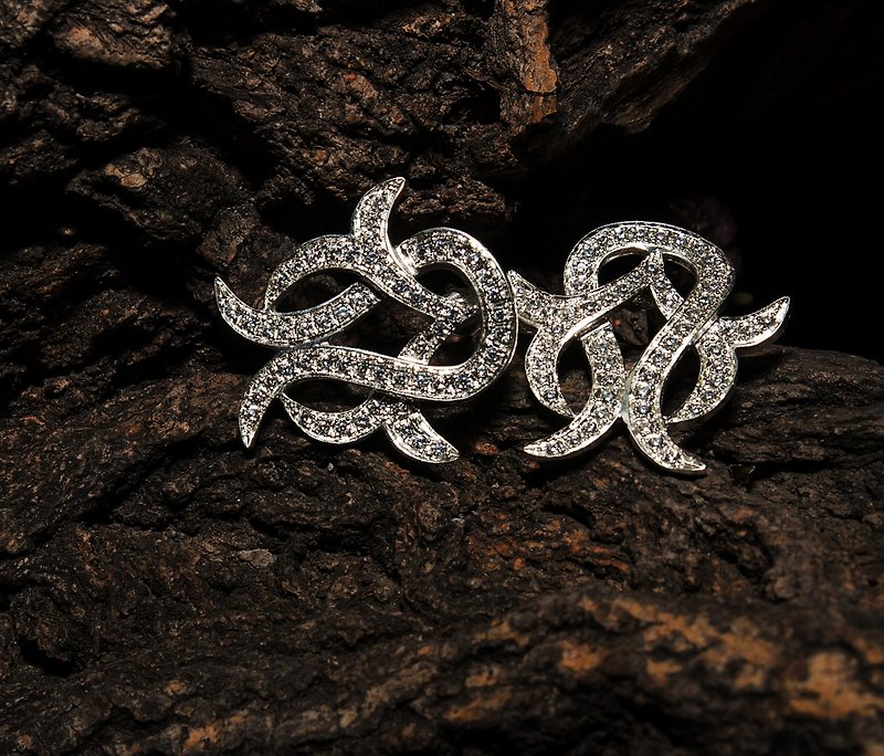Sterling silver earrings Royal Tulip - 耳環/耳夾 - 純銀 銀色