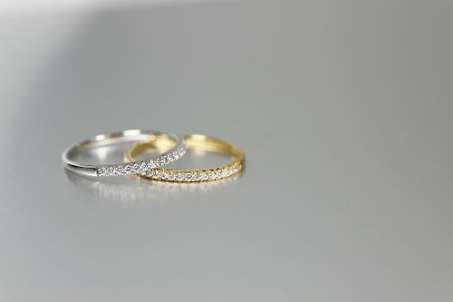 Freya Jewelry 18K 經典閃耀鑽石線戒指