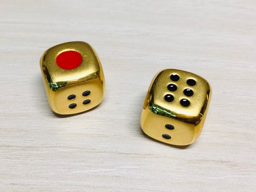 24金　サイコロ 500x0.jpg