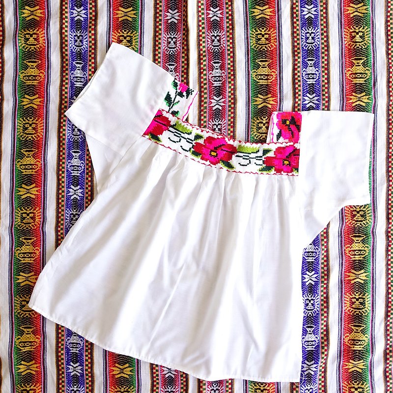 BajuTua / Ancient / Mexican North Handmade Cross Stitch Shirt Collar - Pink - Women's Tops - Cotton & Hemp White