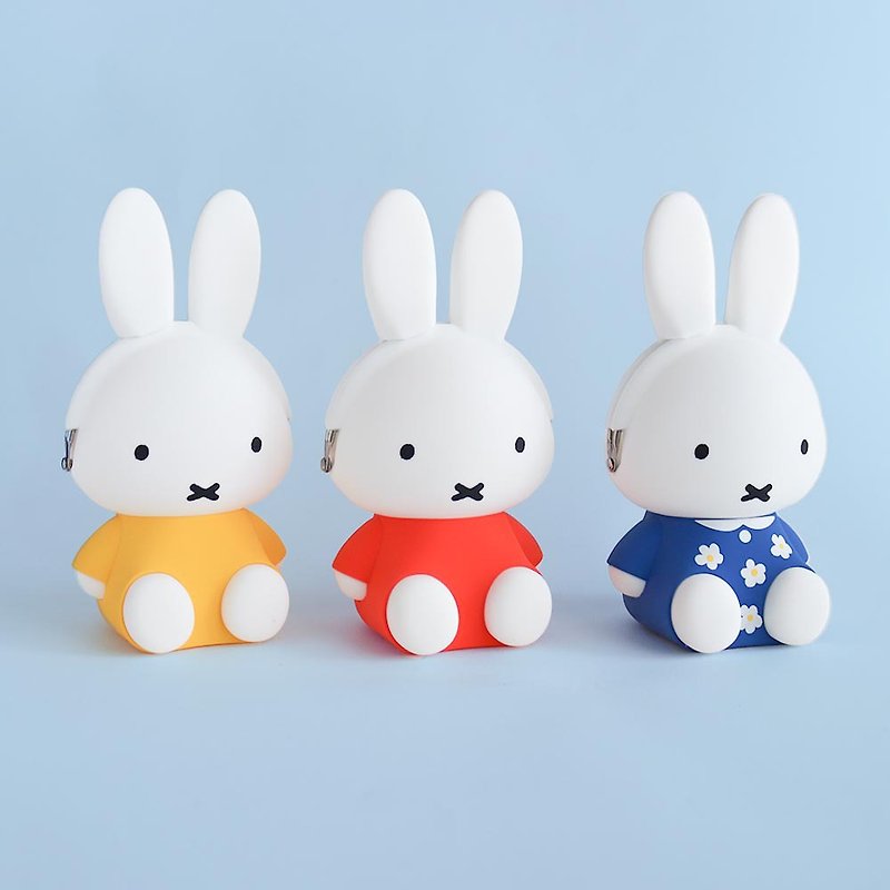 【兔年推薦】3D POCHI miffy 米飛兔立體矽膠口金包 (三色) - 化妝袋/收納袋 - 矽膠 多色