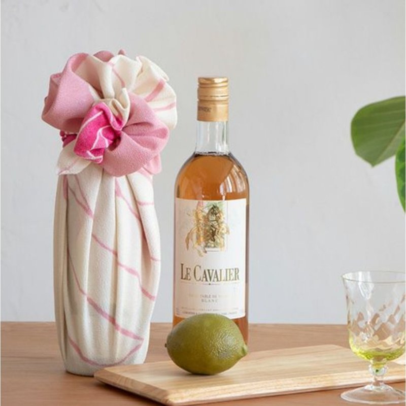 京都風呂敷包巾-光悅友禪 二巾-睡蓮(縮緬) - 手帕 - 聚酯纖維 