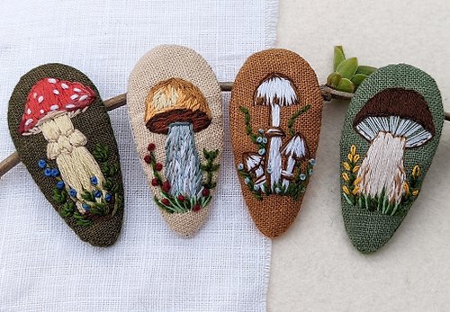 LittlePrincessDiana 蘑菇髮夾飛木耳髮夾毒菌飾品刺繡