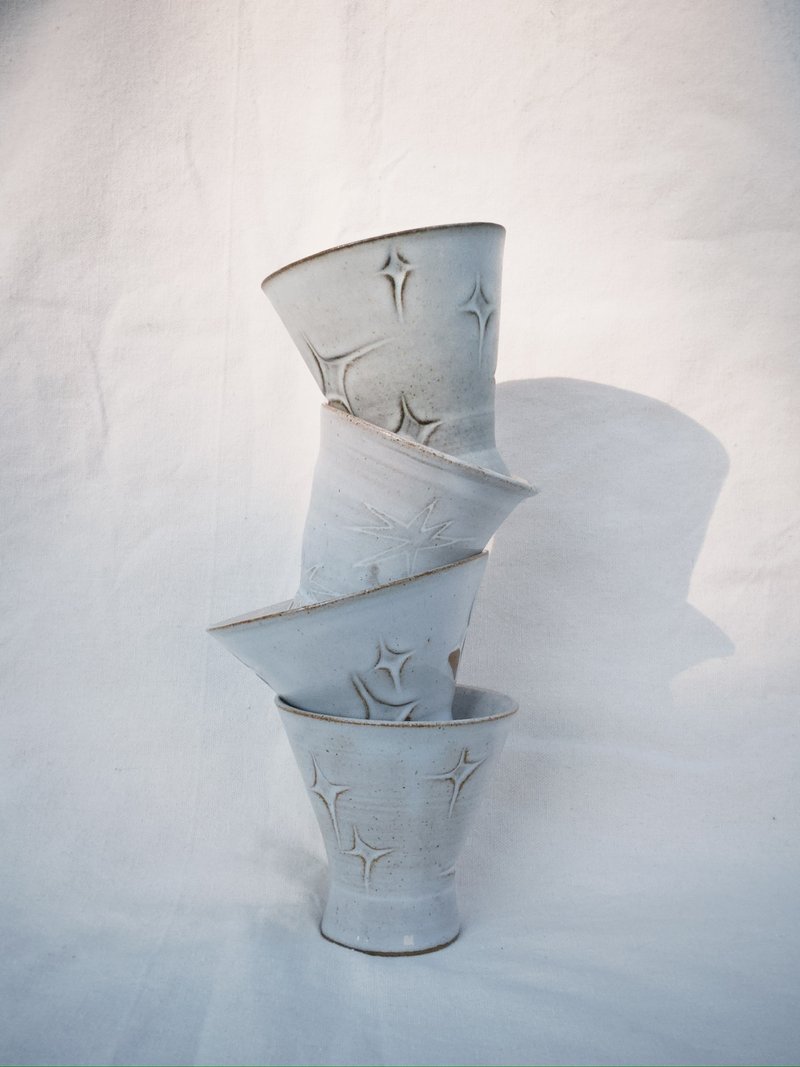 潤白星星燒酒杯 - 其他杯子 - 陶 白色