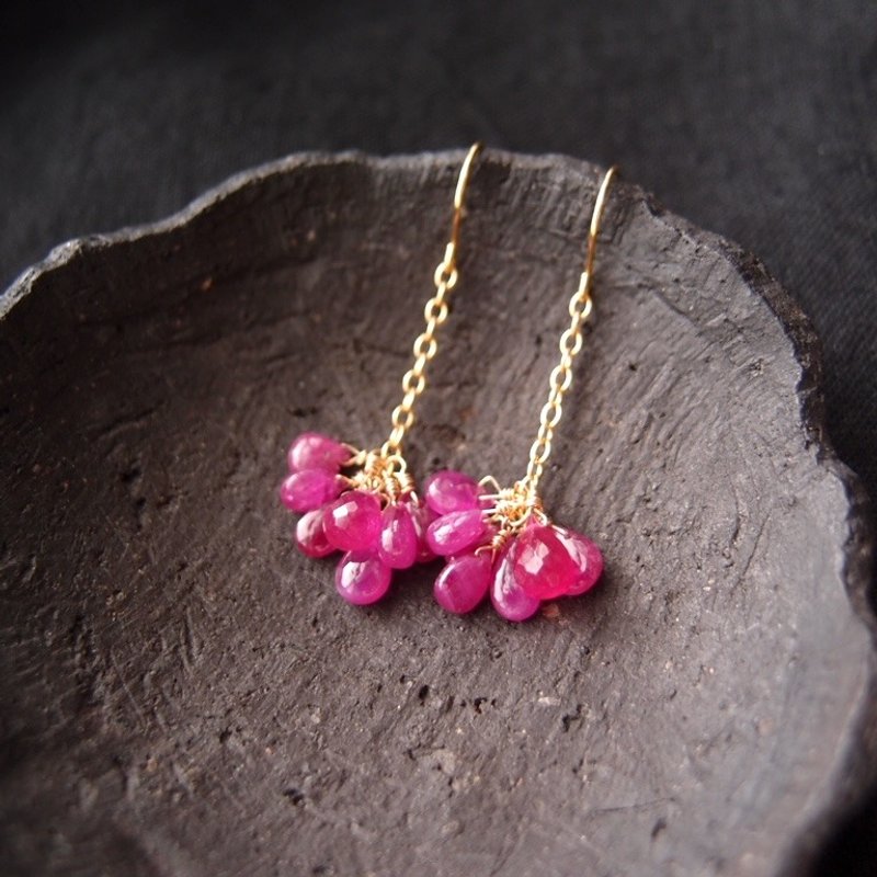 【K14gf】Ruby Dangling Earrings ルビー 小房ピアス - 耳環/耳夾/耳骨夾 - 寶石 粉紅色