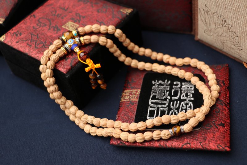 精品西藏熱振柏香子108顆 佛珠設計 客製化串珠飾品 菩提子念珠 - 手鍊/手環 - 植物．花 