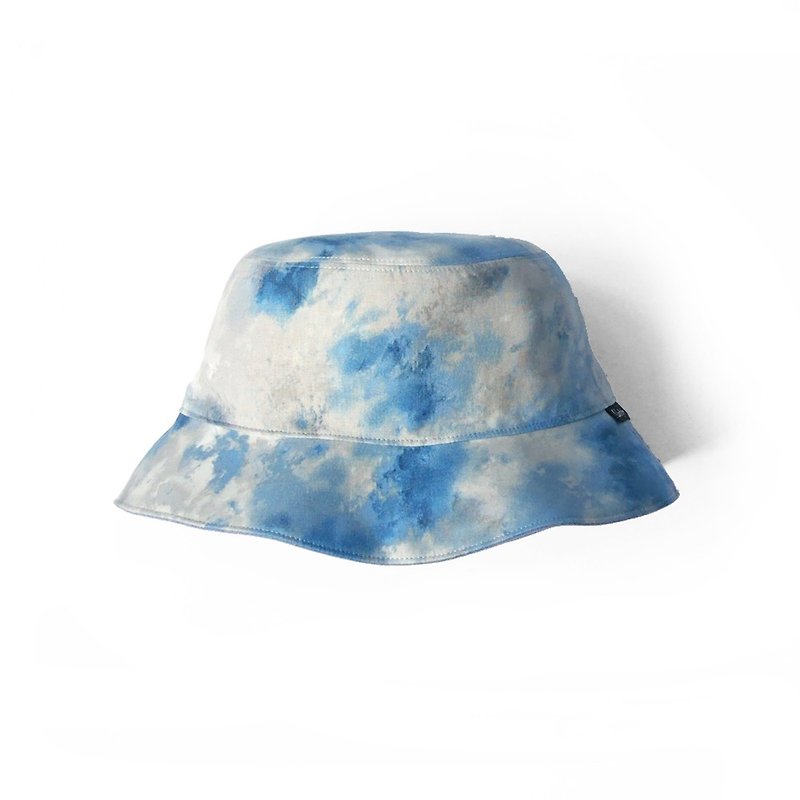 水墨青渲染雙面漁夫帽 - 帽子 - 棉．麻 藍色