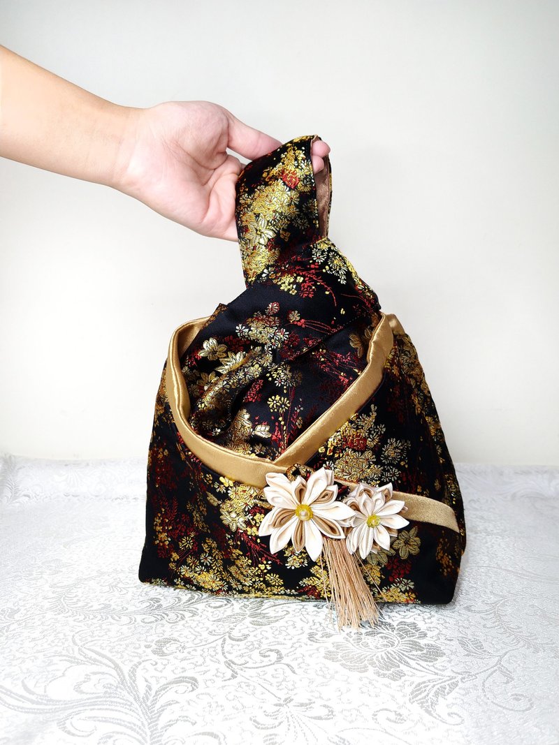 Floral brocade tote bag/evening bag/handbag/tote bag - กระเป๋าถือ - ไฟเบอร์อื่นๆ 