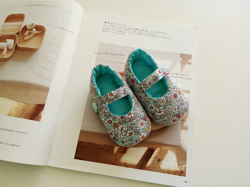 Lake water green flowers, moon gift, baby shoes, baby shoes - Kids' Shoes - Cotton & Hemp Green