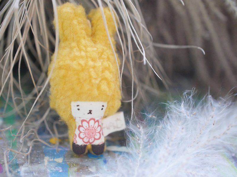 Mini Bunny - Warm Yellow Hair - Pink Flower - 2018169 - Charms - Cotton & Hemp Orange