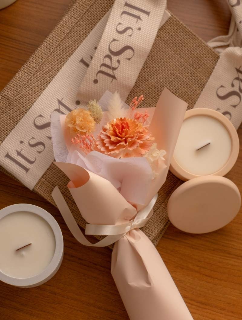 It's Saturday Mother's Day Gift Set - Dried carnation bouquet sold individually - Dried Flowers & Bouquets - Other Materials Pink