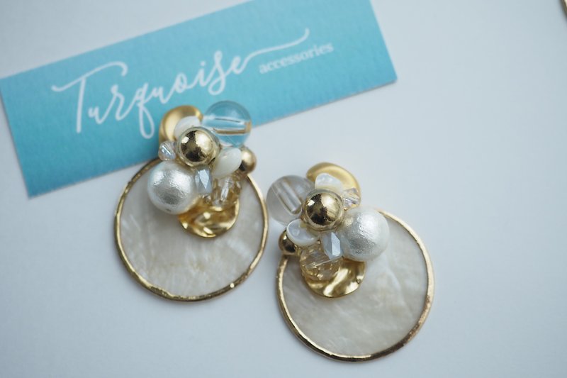 Other Metals Earrings & Clip-ons White - cotton parl ×bubble earrings