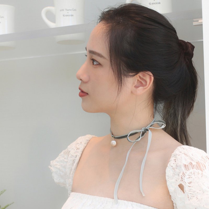 [Graduation Gift] Dancing - Beautiful Pearl Bow Velvet Ribbon Choker Necklace - สร้อยคอ - เครื่องเพชรพลอย สึชมพู