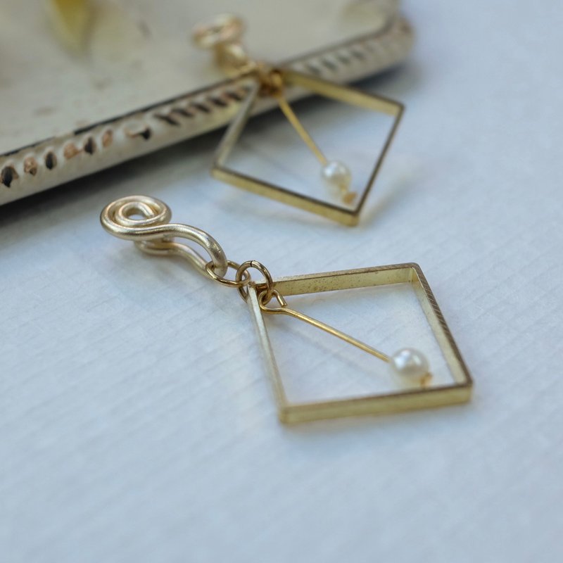 Gold Thick Sheet Square Painless Clip-On - Earrings & Clip-ons - Other Metals 