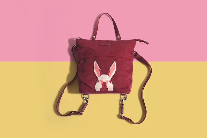 Khieng Atelier Diamond Rabbit Diamond Rabbit Sketch Backpack - Maple Leaf Red - กระเป๋าเป้สะพายหลัง - วัสดุอื่นๆ สีแดง