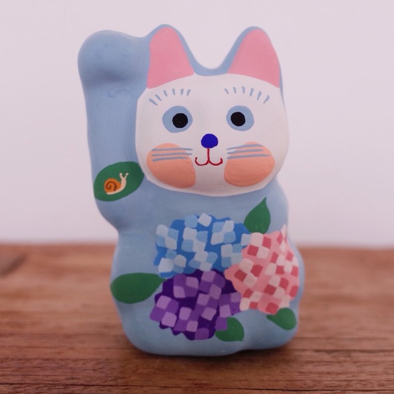 Lucky Cat Hydrangea pattern right hand beckoning - ตุ๊กตา - กระดาษ 