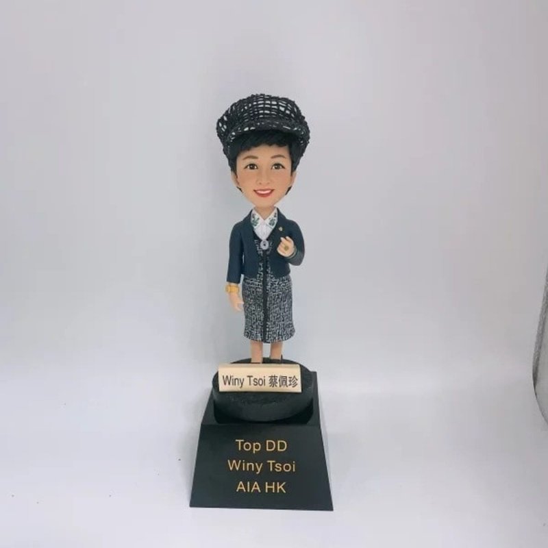 【ベスト上司】トロフィーフィギュア 上司の退職祝い - 陶芸/ガラス - 陶器 多色