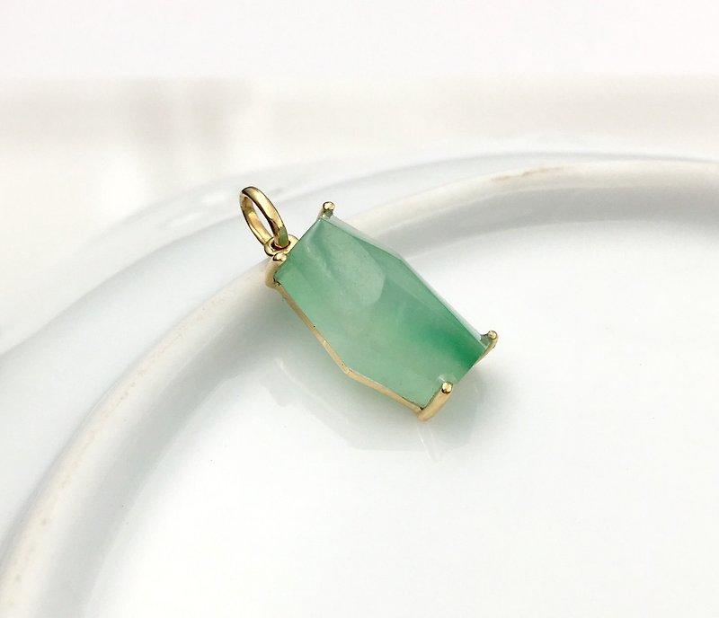 Light Jewelry / Ice Seeds Green Flower Jade Pendant / 正 18K Yellow / Burmese Jade A Goods - Necklaces - Gemstone Green