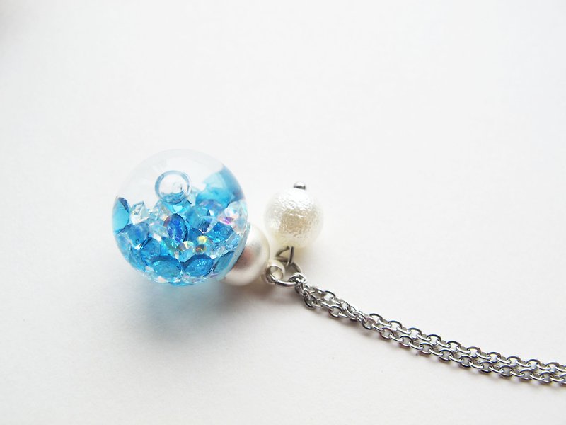 ＊Rosy Garden＊Blue crystal water inside glass ball necklace (1.6cm diameter) - Chokers - Glass Blue