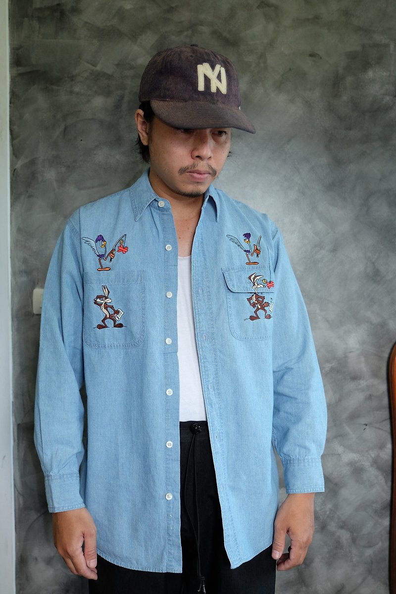 Vintage 1998 Warner Bros Soft Denim Shirt - เสื้อเชิ้ตผู้ชาย - ผ้าฝ้าย/ผ้าลินิน 
