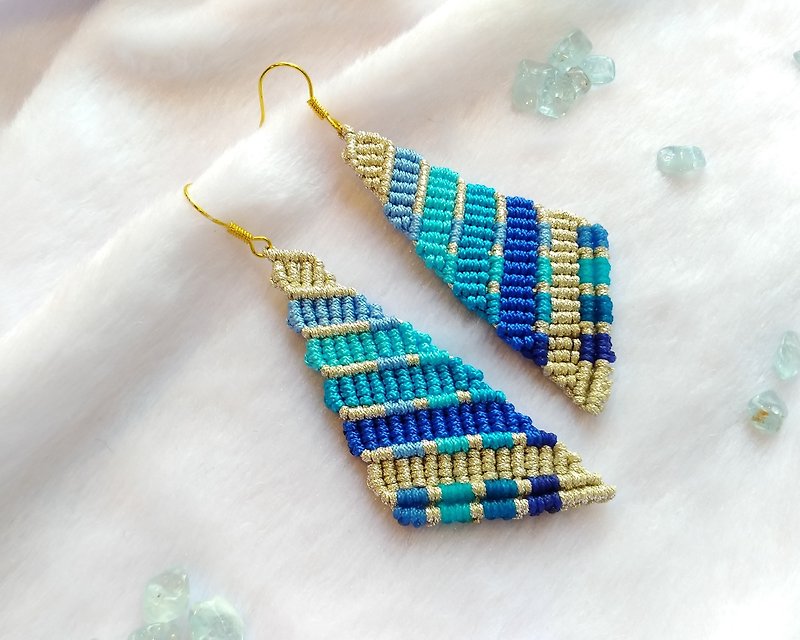 E011-Hand-woven triangle gradient earrings ocean blue sail - Earrings & Clip-ons - Nylon Blue