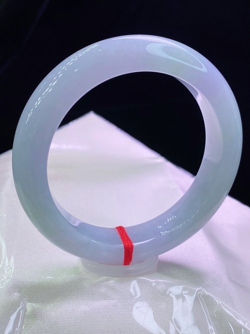 一念之間 緬甸老坑 天然A貨翡翠手鐲 圈口60.8MM 春彩 水頭足 編號08749