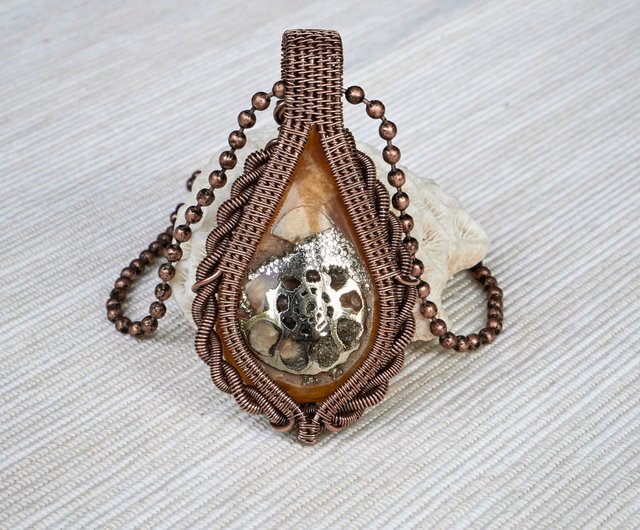 パイライトアンモナイト化石ネックレス銅線で包むスチームパンク