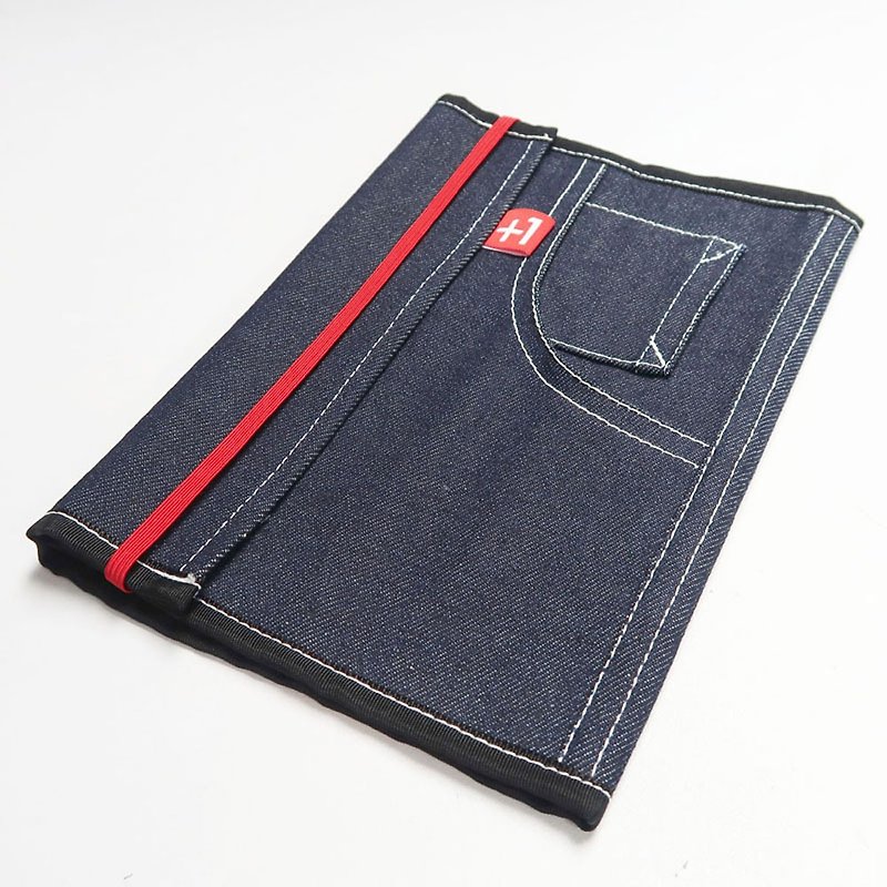 Plus 1 Denim A5 Book Cover - ปกหนังสือ - ผ้าฝ้าย/ผ้าลินิน สีน้ำเงิน