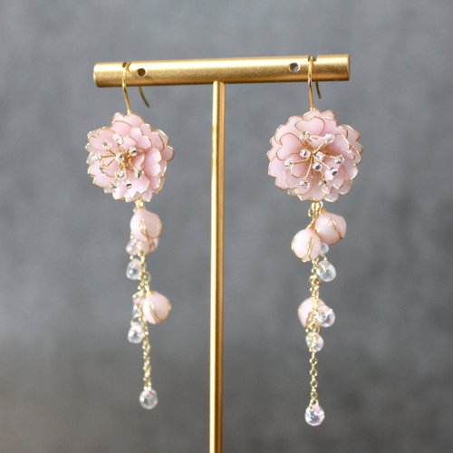 Oli studio 重瓣櫻花耳環 浪漫櫻花垂墜耳環 淺粉色 手工銅線樹脂 耳環/耳夾