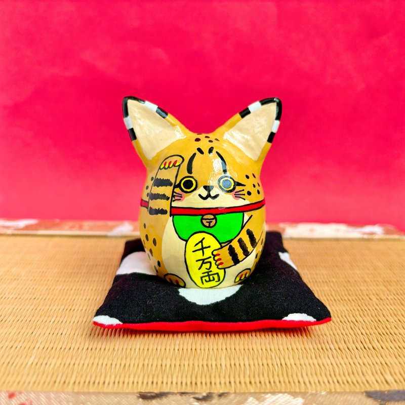 Lucky cat [large] Serval cat - Items for Display - Clay Brown