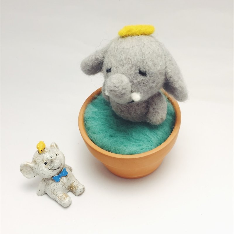 [Warm Soup Pottery] Wool Felt Animal Soup Pot-Banana Elephant - Items for Display - Wool Gray