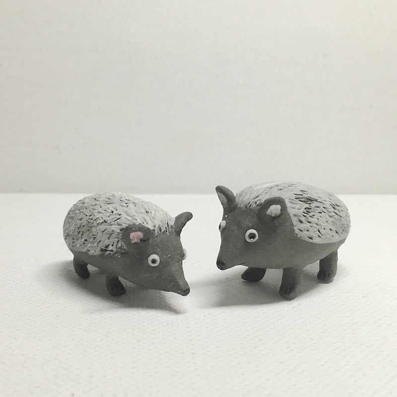 Cute black hedgehog pottery ornament - Items for Display - Pottery Black