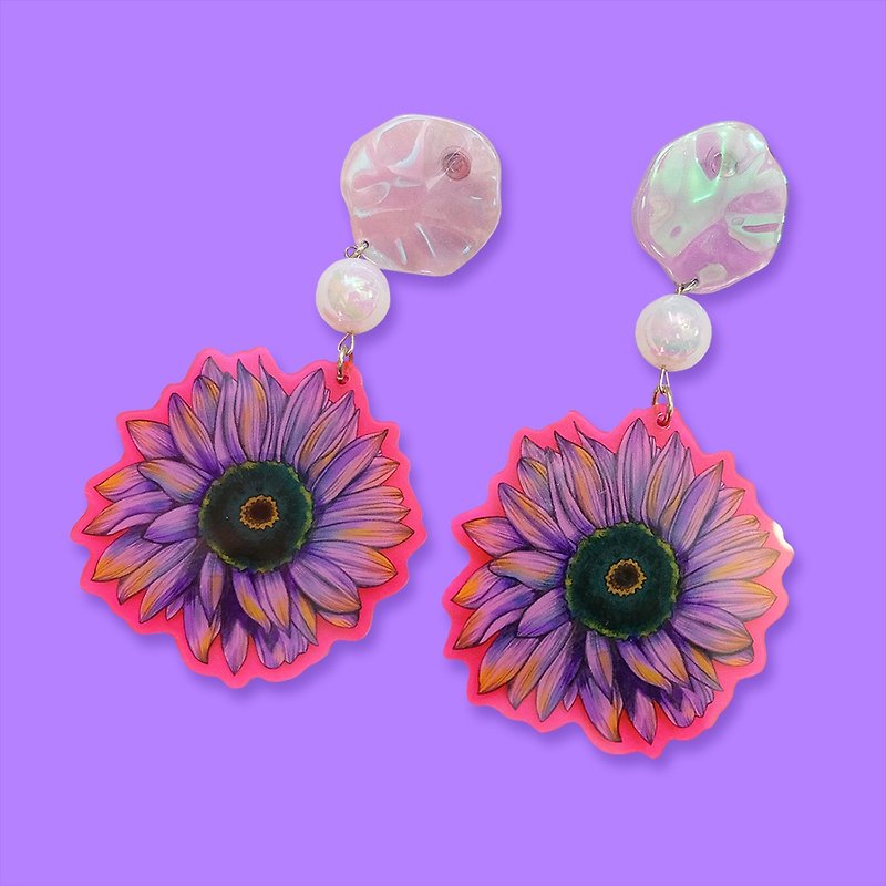 紫のヒマワリの花柄のアクリルイヤリング - ピアス・イヤリング - プラスチック パープル
