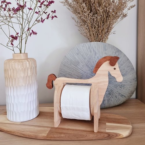 25 Degrees Room Wooden tissue paper holder in the shape of a horse - woodwork from Chiang Mai