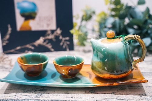 泥巴太太 茶壺杯盤組(一壺二杯一盤)・三毛撒哈拉系列/送禮包裝/小卡代寫
