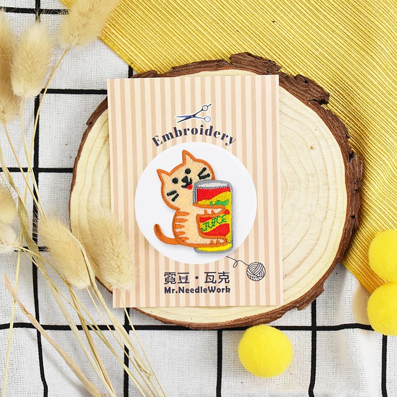 [Embroidery] Cat x Food | Brooches | Pins | Stickers | Apple JUICE - เข็มกลัด - งานปัก 