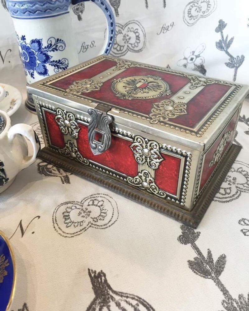 英國古董限量金屬寶藏箱收納盒（JS） - 擺飾/家飾品 - 其他金屬 紅色