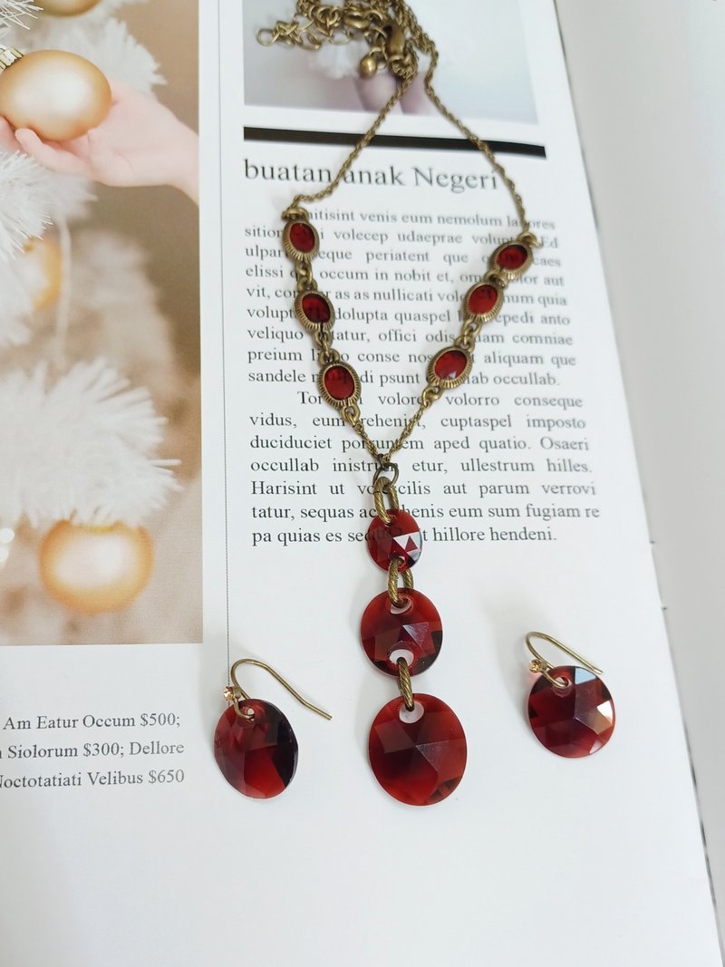 vintage jewelry AVON 2010年 紅色仿寶石串珠套組 項鍊+勾式耳環 - 項鍊 - 其他金屬 