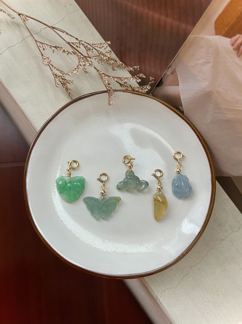 翡翠設計館 / 賞翠•玩翠 EXE Jewelry 高冰種/冰種翡翠14k包金隨意扣 墜子|天然緬甸翡翠