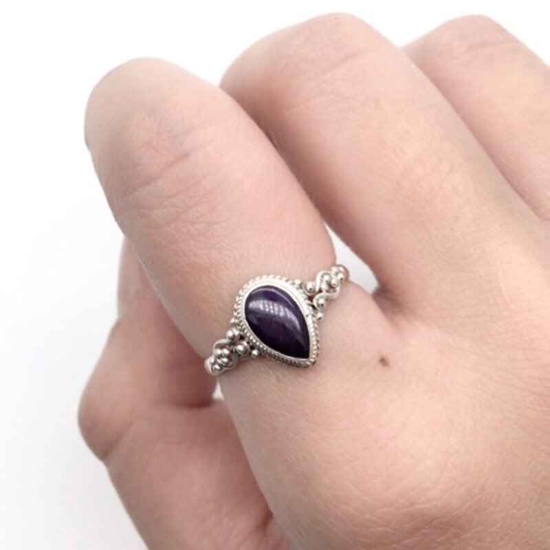 舒俱徠石925純銀雅緻設計戒指 尼泊爾手工鑲嵌製作 - 戒指 - 寶石 紫色