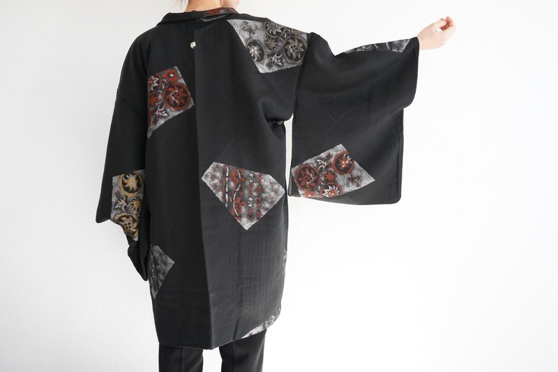Japanese KIMONO, black kimono, urushi haori, authentic kimono - 女大衣/外套 - 絲．絹 黑色
