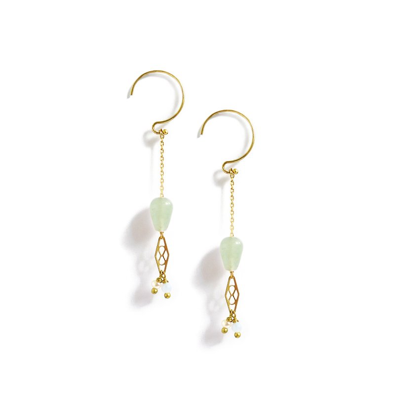 【Ficelle Concubine Light Jewelry】Walk with you-Tanglin Jade-Earrings - ต่างหู - เครื่องเพชรพลอย สีเขียว