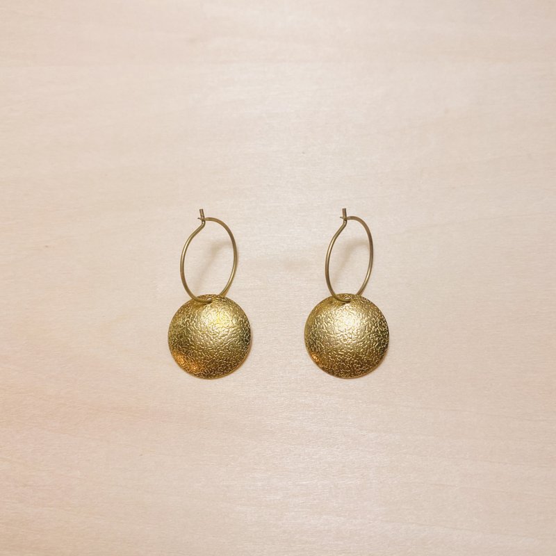 Vintage brass small round earrings - Earrings & Clip-ons - Copper & Brass Gold