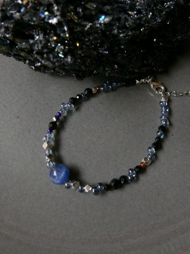 Gemstone Bracelet/Kyanite - Bracelets - Stone 