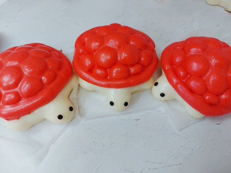 Peaceful Turtle Shougui Begging Turtle Celebrating Birthday Mantou Worshiping the Gods Birthday Buns 6pcs - ขนมปัง - อาหารสด 